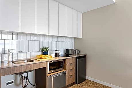 Deluxe Studio - Disability Access