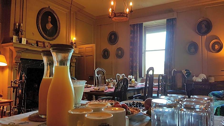 Kelly House Country B&B