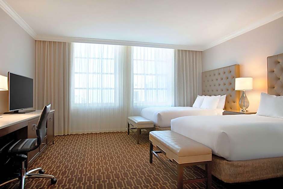 Hilton New Orleans/St. Charles Ave. French Quarter Area