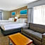 Holiday Inn & Suites Bolingbrook By IHG
