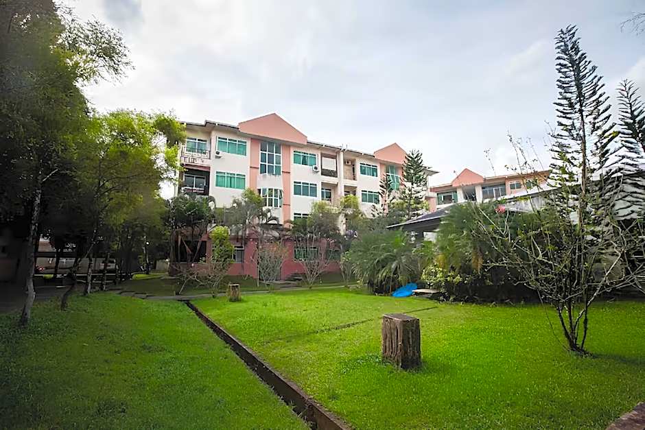 Natol Homestay - Kuching Home Penthouse Airport Road