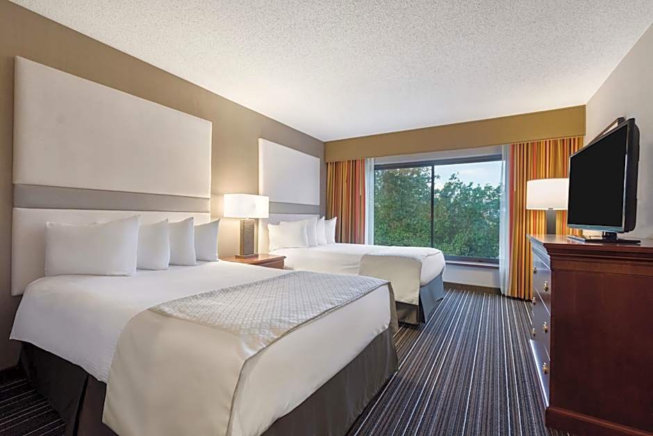 Sonesta Suites Dallas Park Central