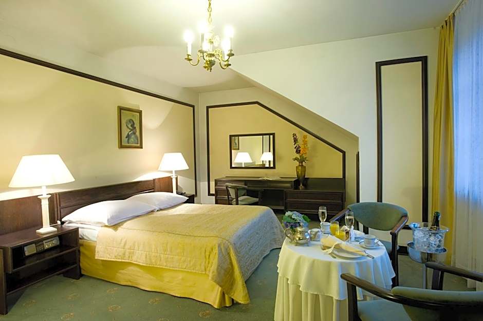 Hotel "Zajazd Napoleoński"