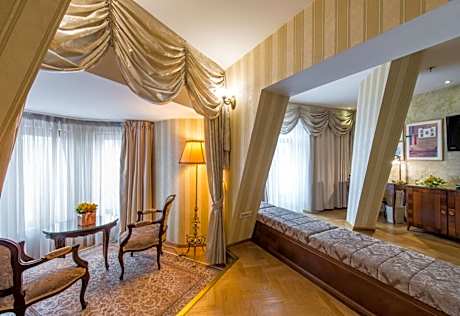 Junior Suite with Free Spa Access