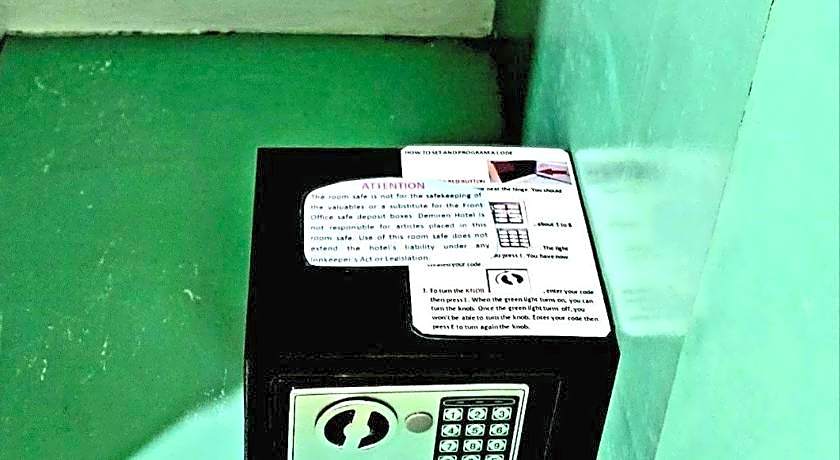 Demiren Hotel and Restaurant