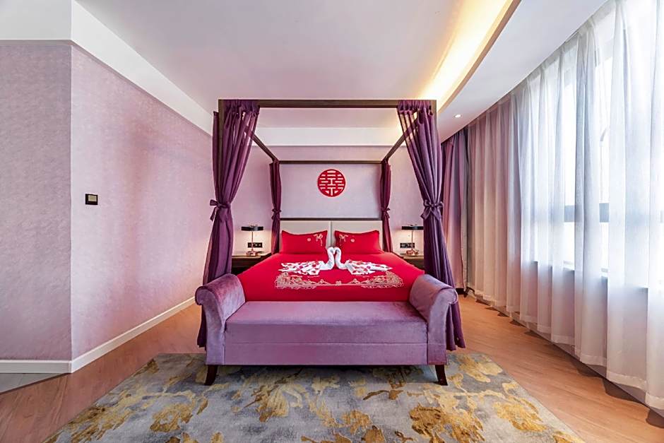 GEM Hotel Luoyang Longmen High Speed Railway Station Univerisity Town