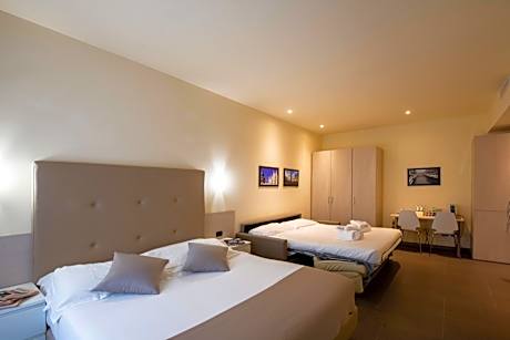 Classic Quadruple Room