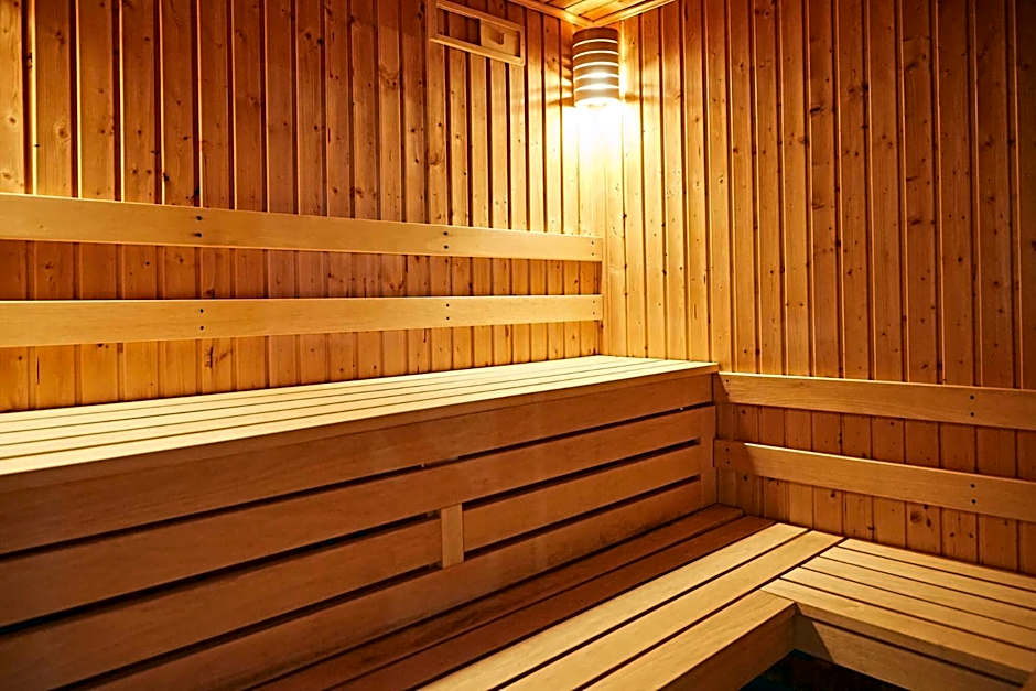 Bovisand Lodge Holiday Park, Beachside Location & Indoor Heated Pool