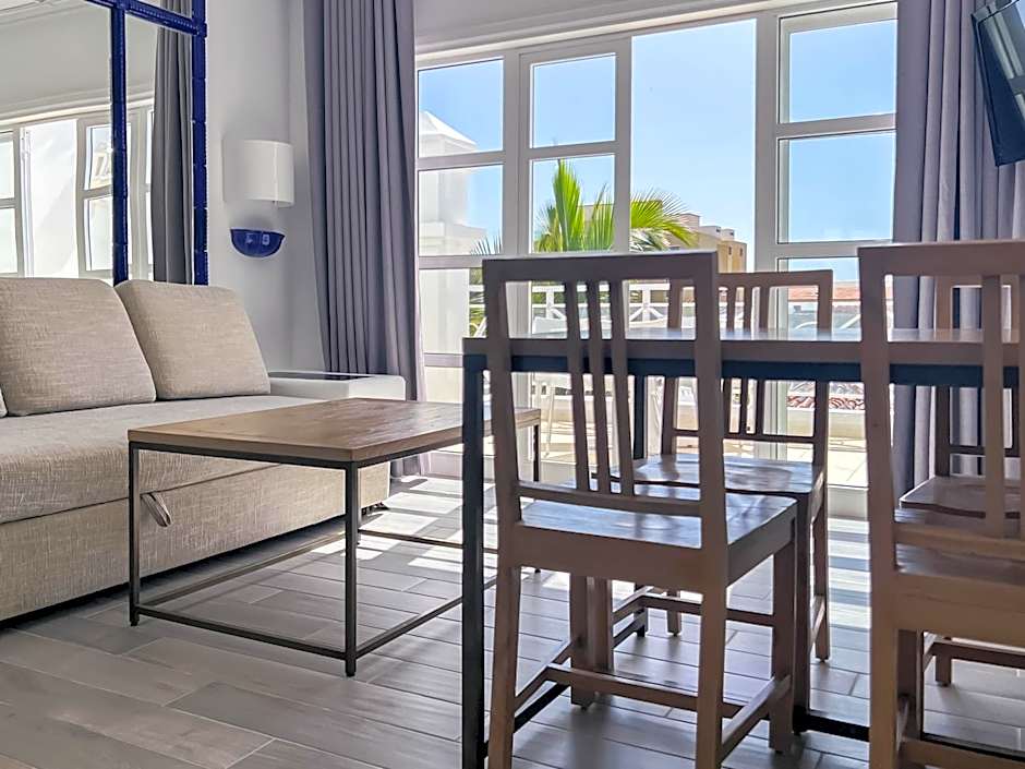 Apartamentos Parque del Sol