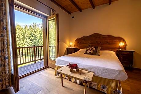 Double or Twin Room with Balcony