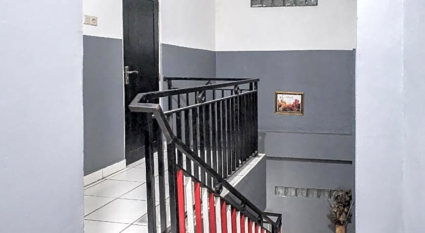 OYO 93117 Penginapan Tiga Dara