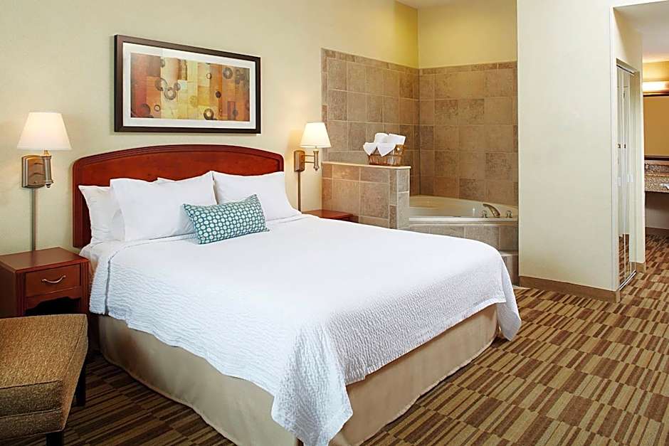 Courtyard by Marriott Boston Natick