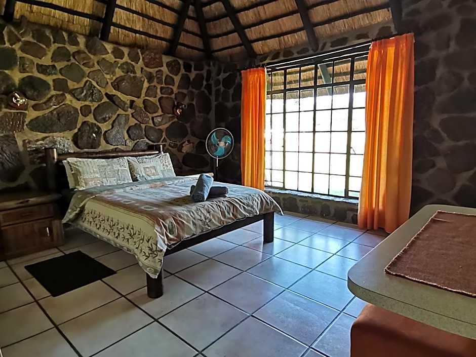 Photo 1 of 4 of Basic Chalet