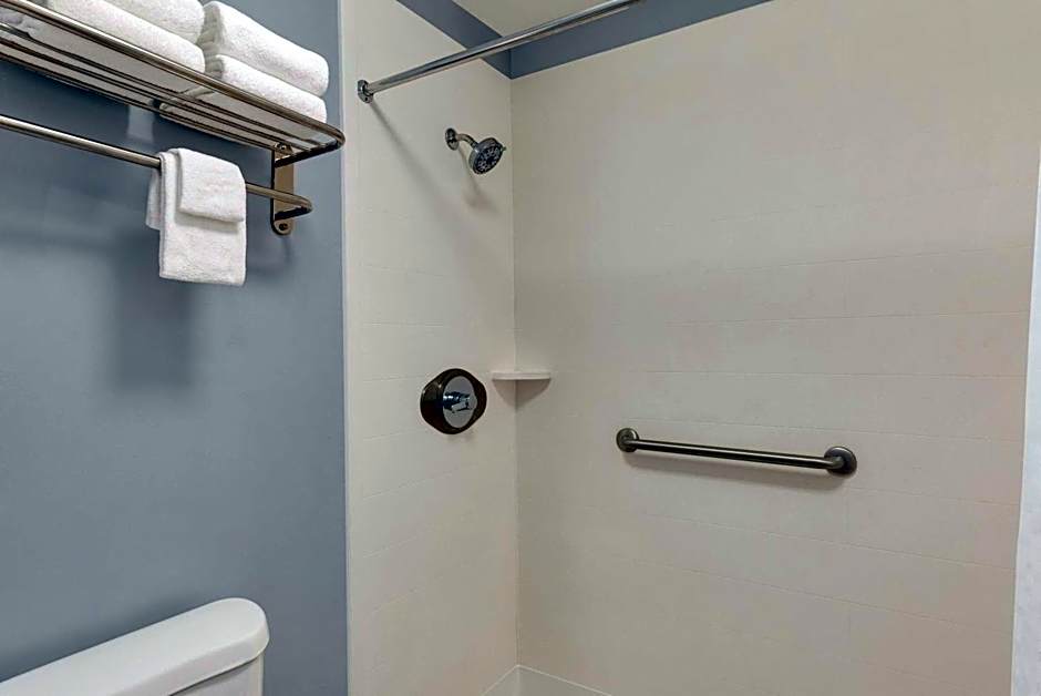 Baymont by Wyndham Albany at Albany Mall