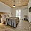 Santa Maroma Rooms & Houses