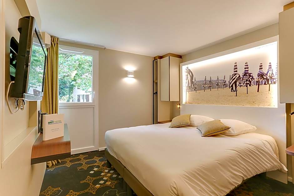 Brit Hotel Caen Nord - Mémorial