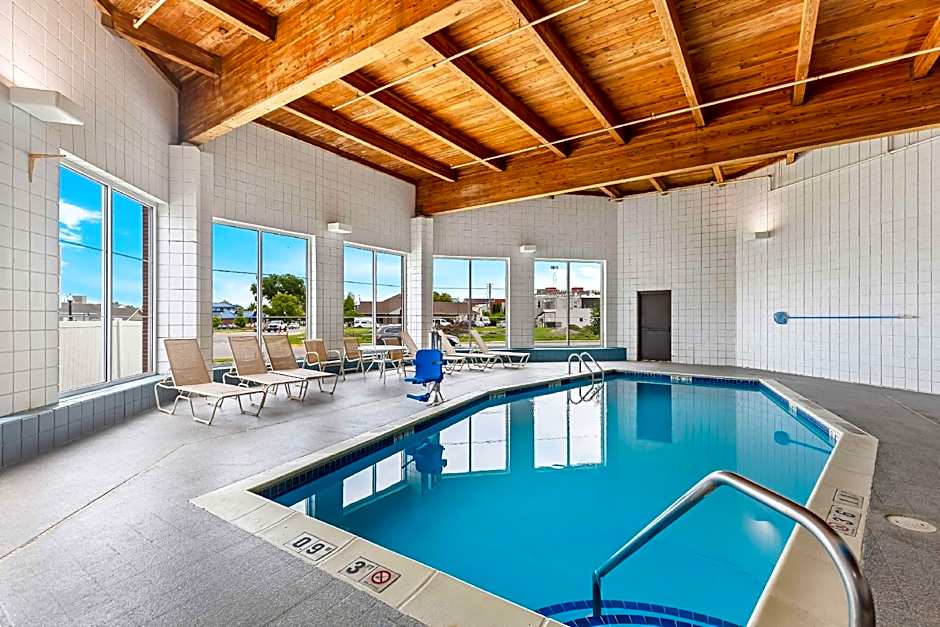 Best Western Holiday Manor