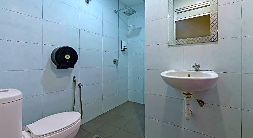 OYO 880 Hotel Purple Town