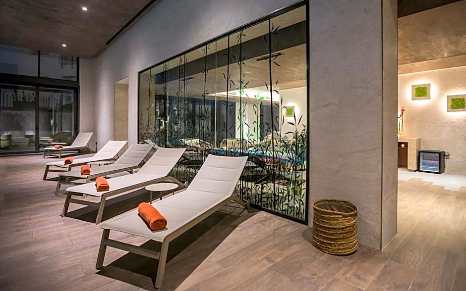 Mövenpick Hotel du Lac Tunis