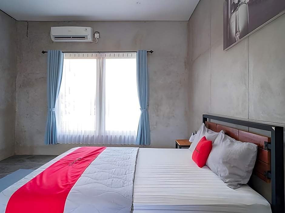 RedDoorz Syariah near Lombok Epicentrum Mall