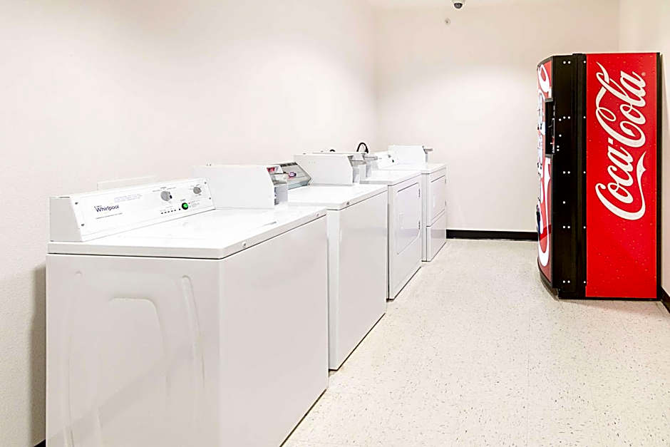 Motel 6-Cleburne, TX