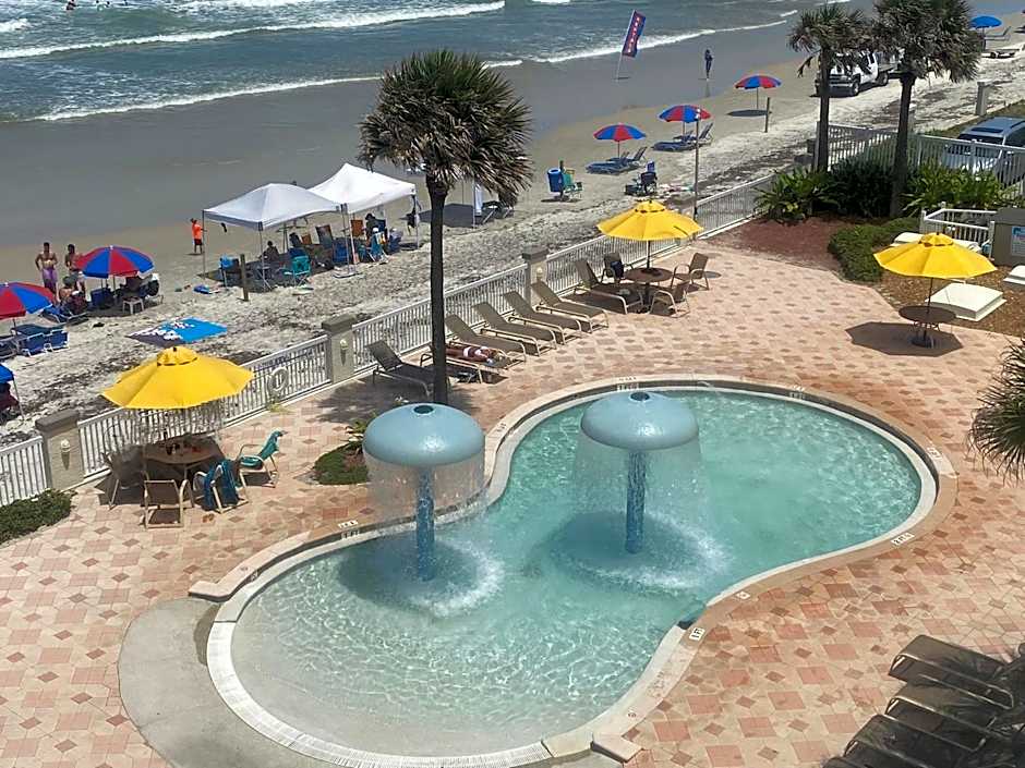 Modern Beach Condo-Daytona Beach