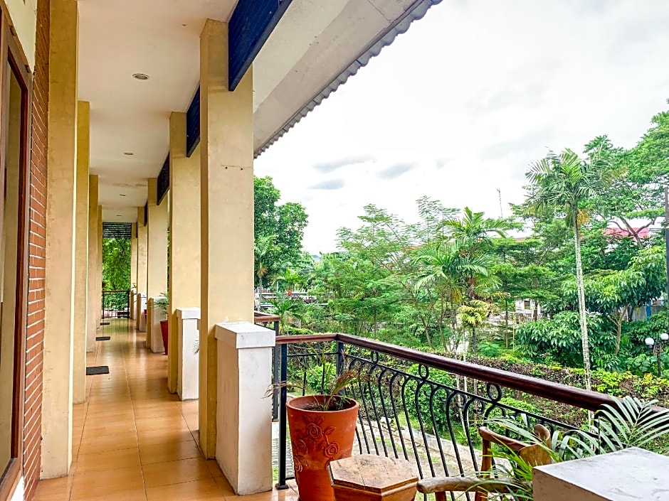 Urbanview Sasono Putro Condongcatur by RedDoorz