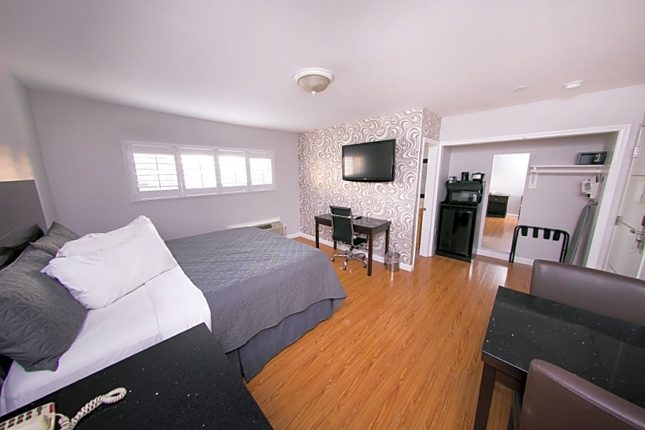 Metropolitan Inn & Suites