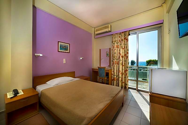 Delfini Hotel Patras