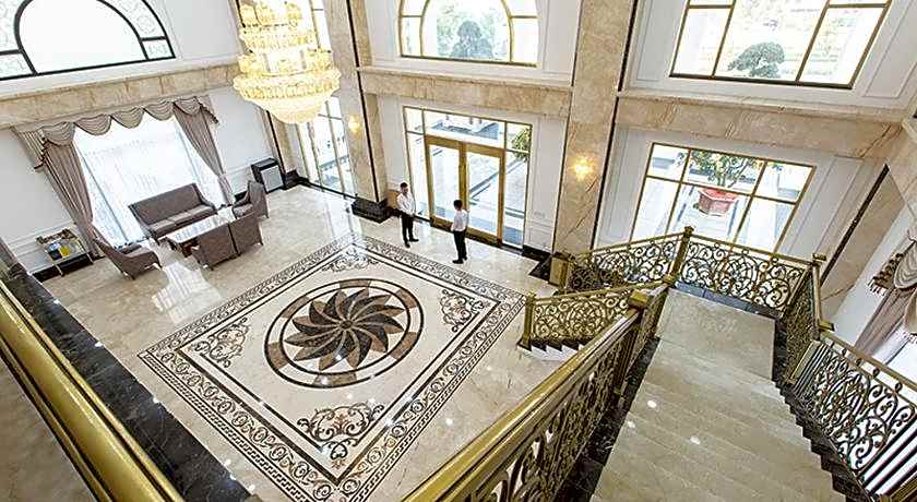 Duc Huy Grand Hotel and Spa