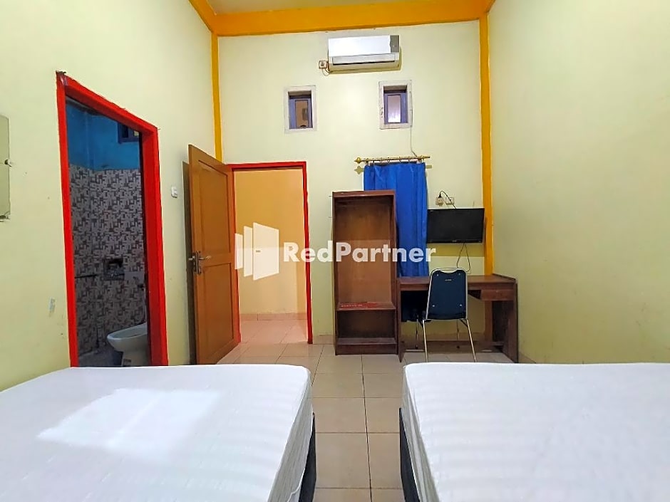 Hotel Hing Amimah near Bau Bau Port RedPartner