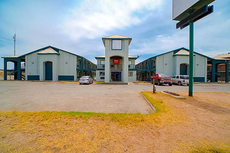 OYO Hotel Midland