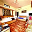 Hotel SSR Palace Mount Abu