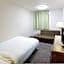 Leo Plaza Hotel