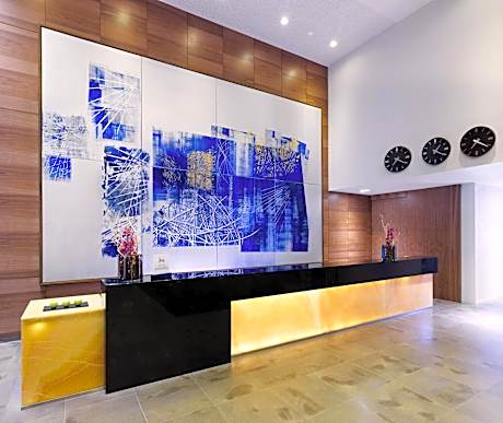 King Corner Suite