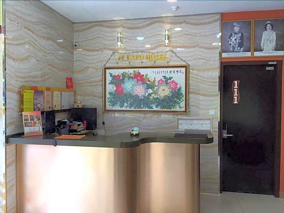 Expo Hotel