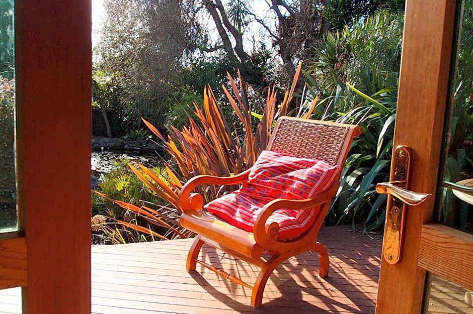 Joya Garden & Villa Studios