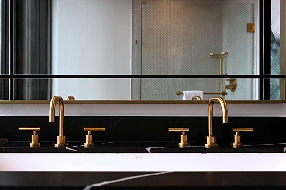 The Godfrey Hotel Hollywood