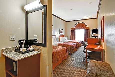 Double Room with Three Double Beds