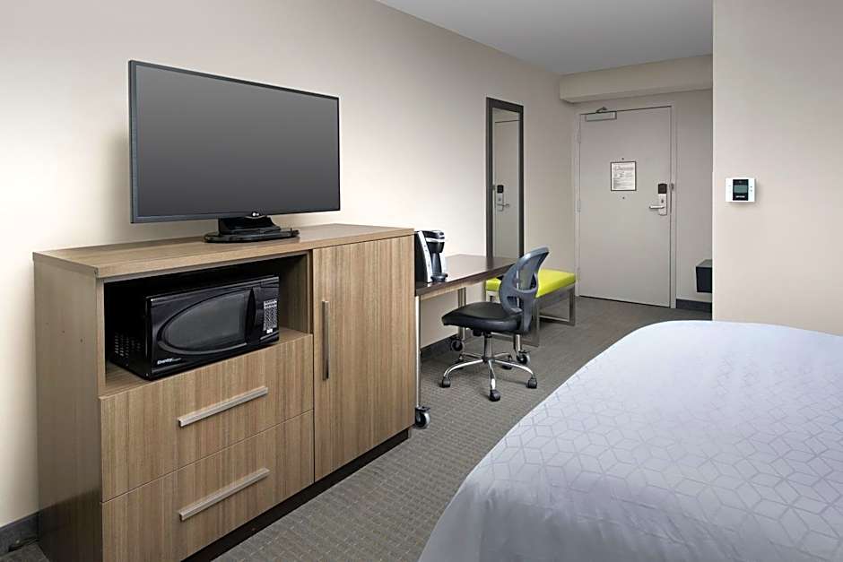 Holiday Inn Express & Suites Annapolis by IHG