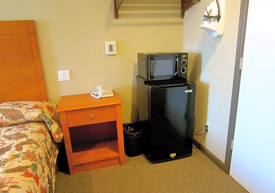 Deluxe Inn Redwood City