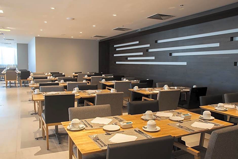 Americas Barra Hotel