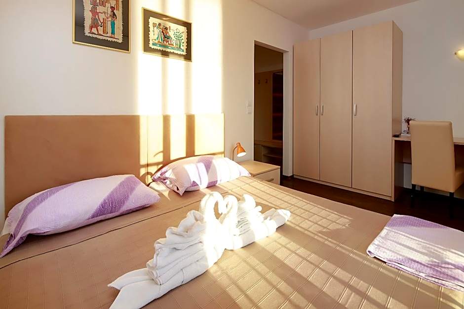 Pension Riviera-Šilo