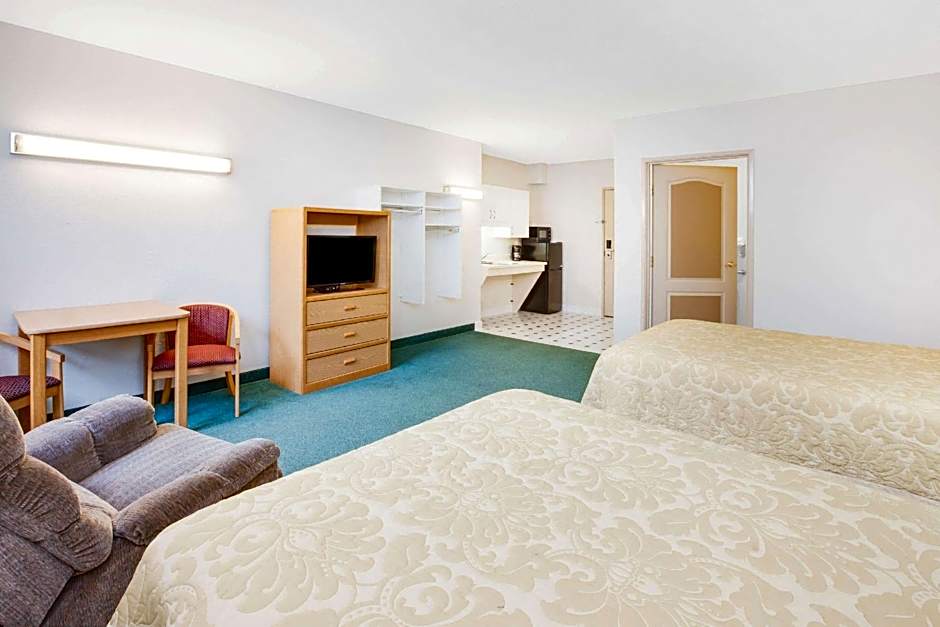 Photo 1 of 2 of 2 Double Beds, Accessible