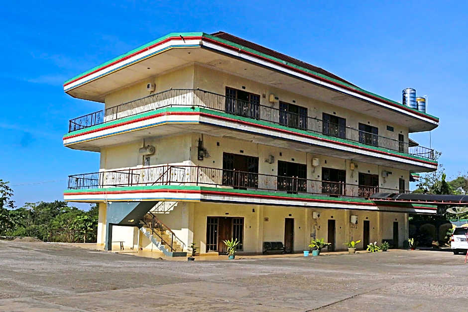 Collection O 91517 Hotel Gajah Mada Soe