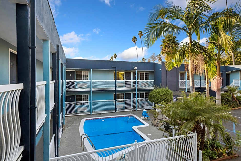 Hotel H-Wood