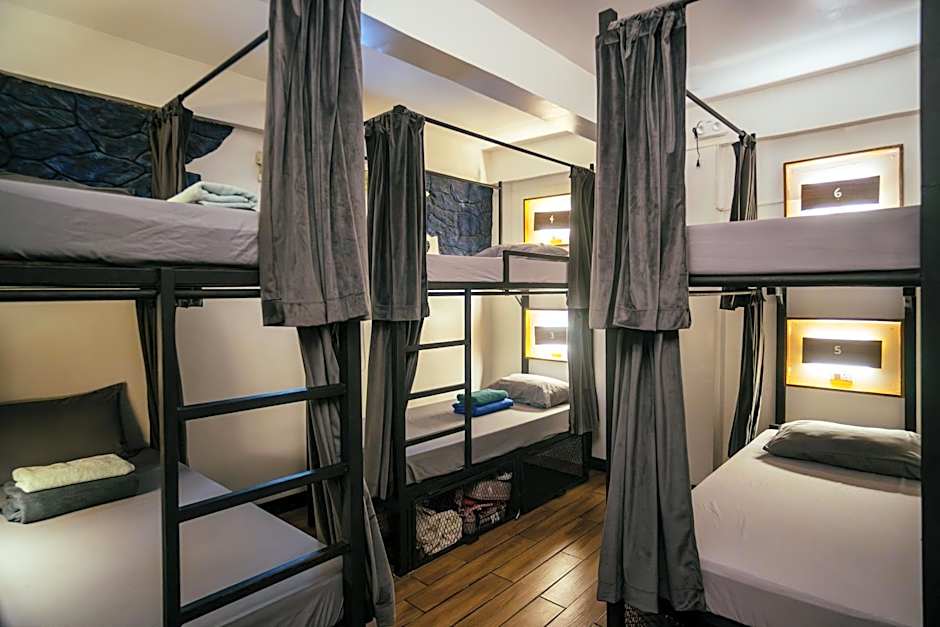 Photo 1 of 4 of Bed in 6-Bed Mixed Dormitory Room
