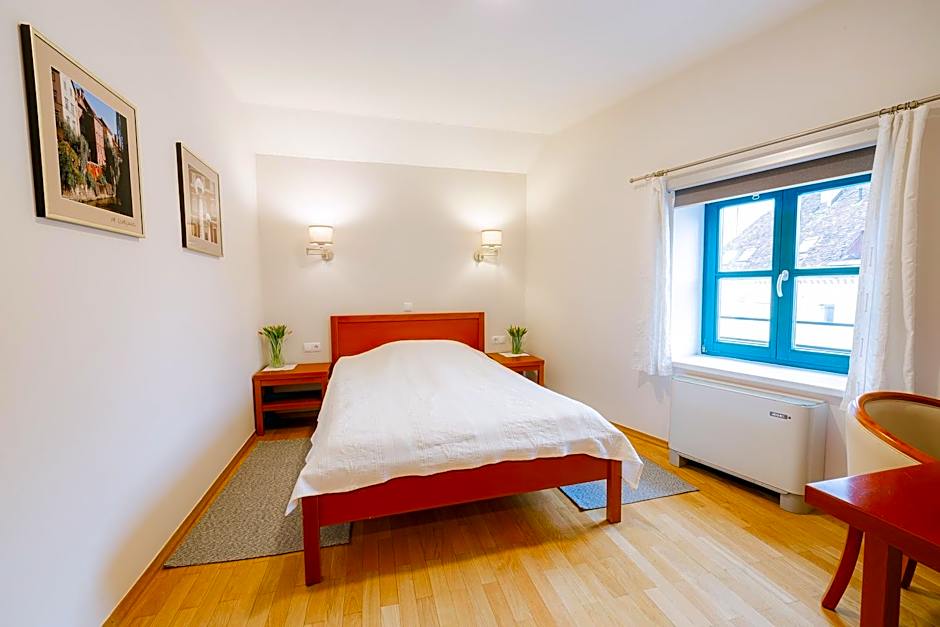 Pri Žabarju Bed & Breakfast Ljubljana