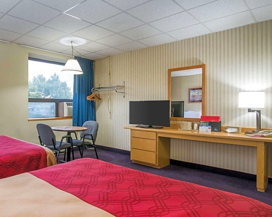 Econo Lodge Manchester