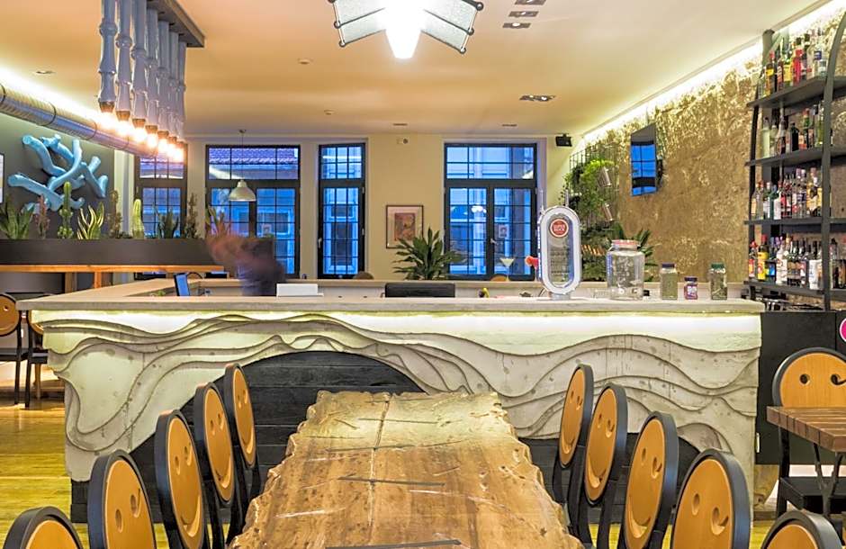 Nice Way Porto Hostel